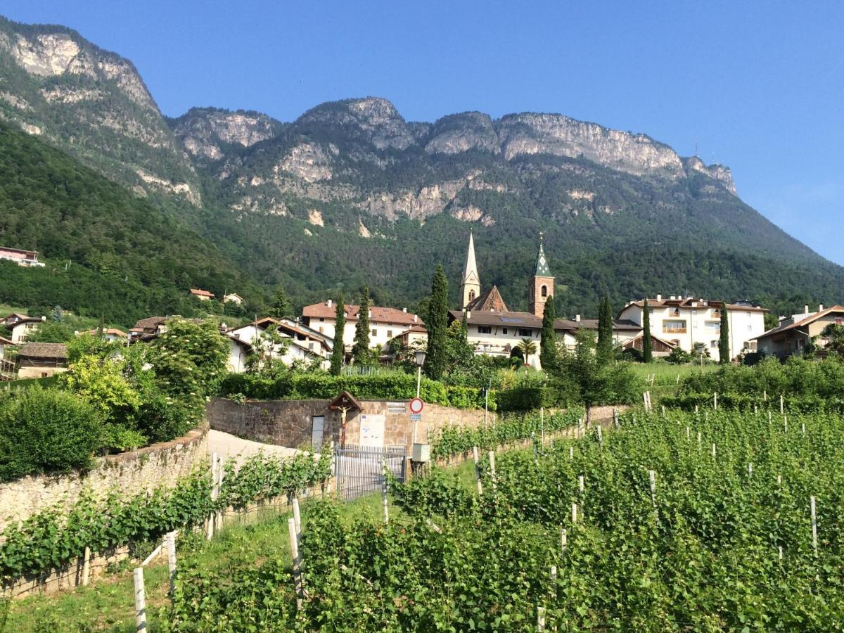 Strengen Guesthouse Caldaro Bagian luar foto