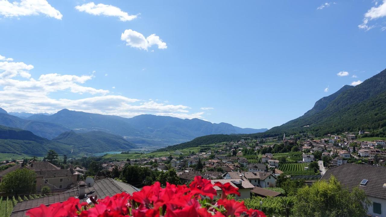 Strengen Guesthouse Caldaro Bagian luar foto