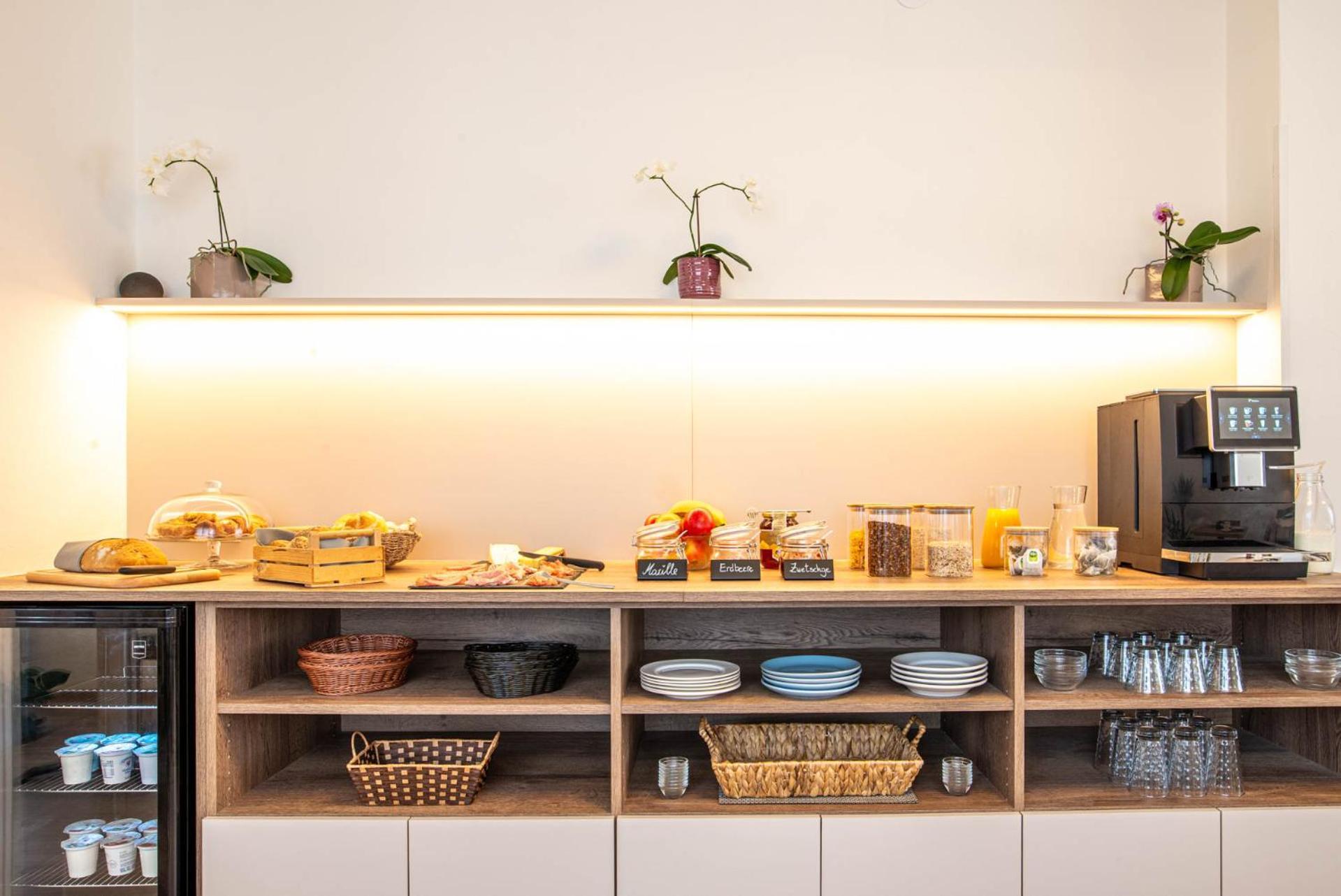 Strengen Guesthouse Caldaro Bagian luar foto