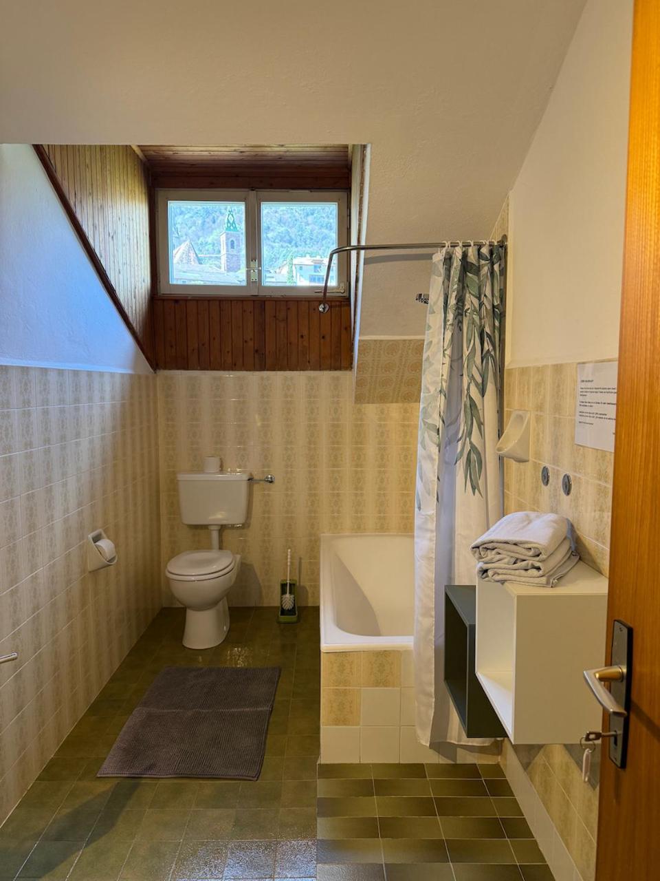 Strengen Guesthouse Caldaro Bagian luar foto